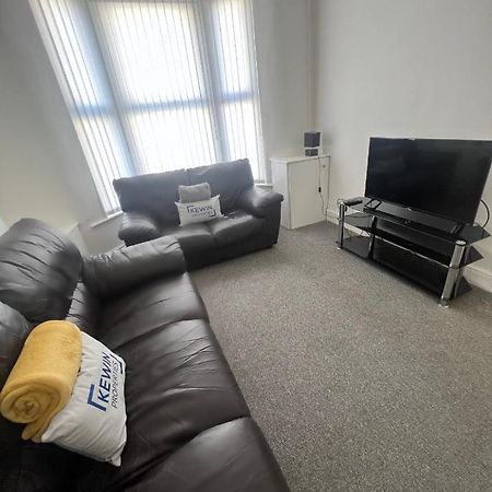 Large 3 Bed - 10 Mins To Centre Vila Liverpool Exterior foto
