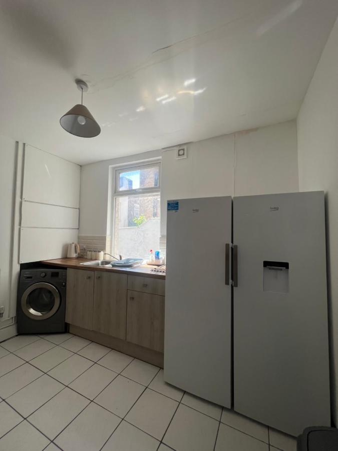 Large 3 Bed - 10 Mins To Centre Vila Liverpool Exterior foto